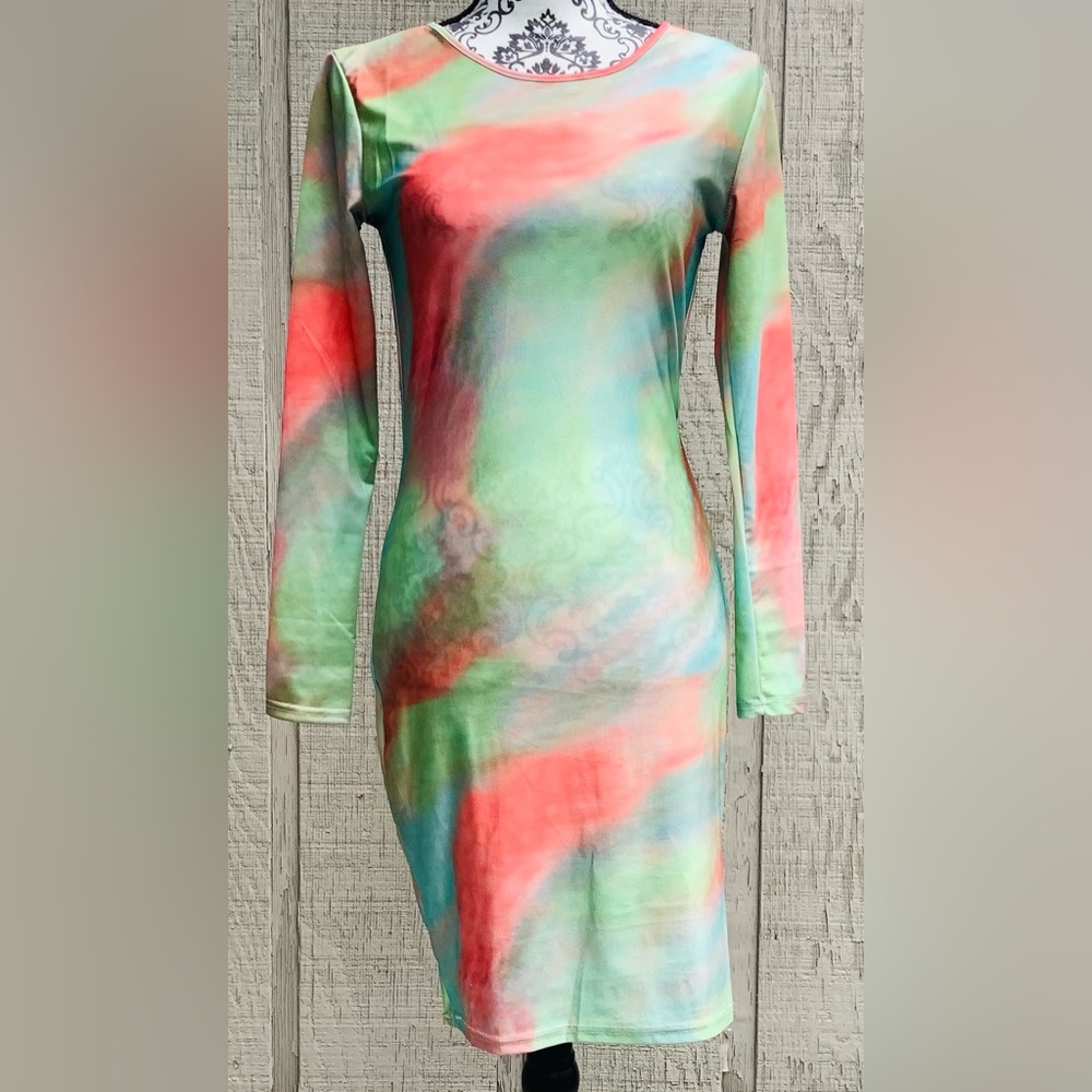 Multi colored backless long sleeve dress